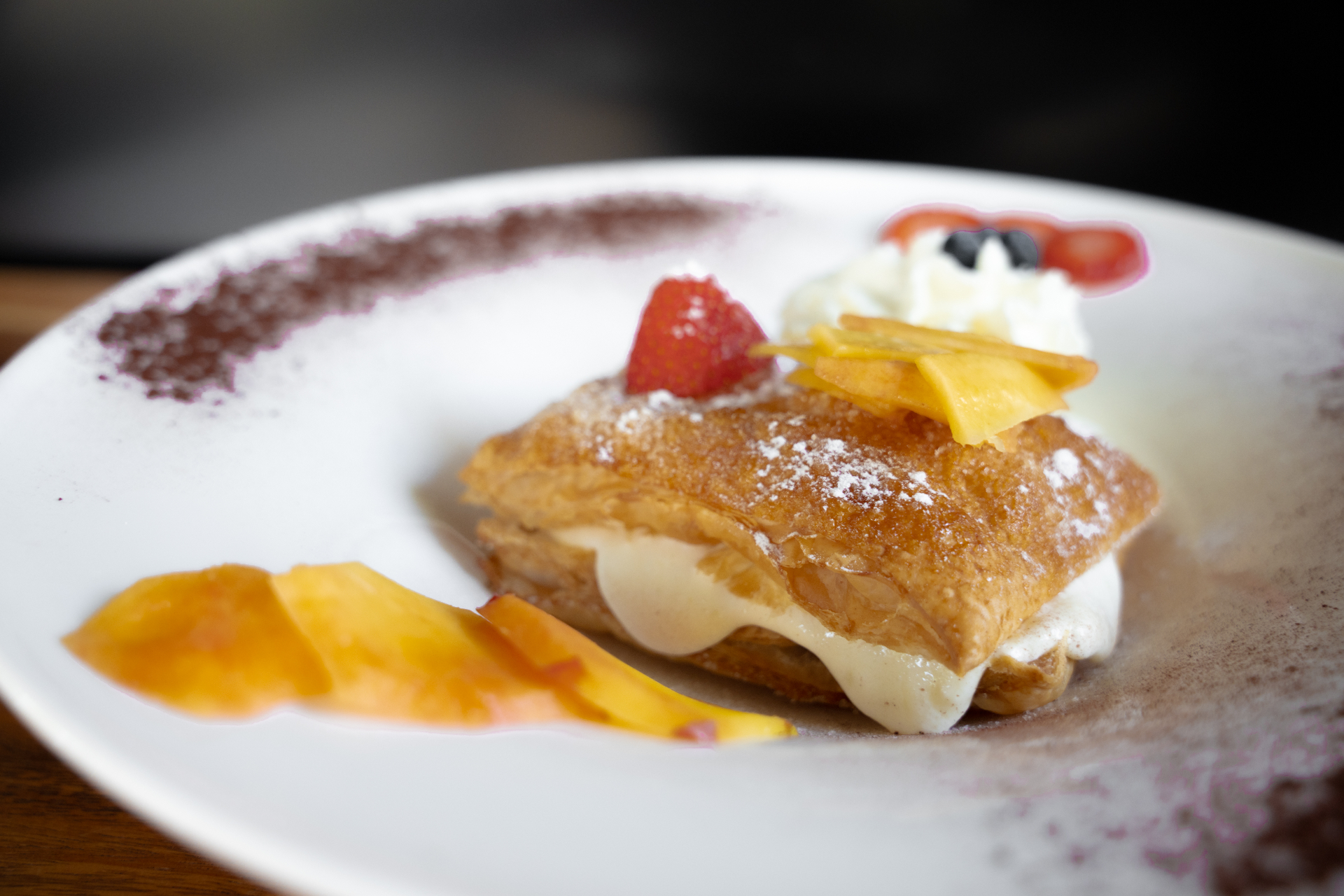 Millefoglie con crema e frutta